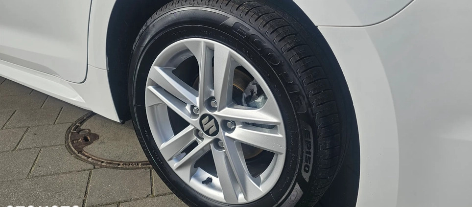 Suzuki Swace cena 126590 przebieg: 2600, rok produkcji 2023 z Gdynia małe 211
